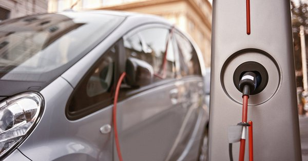 The Ups and Downs of Operating an Electric Car