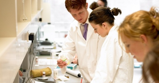 School of Pharmacy, UCC Open Day For Senior Cycle Secondary Level Students Friday, 3rd January 2014