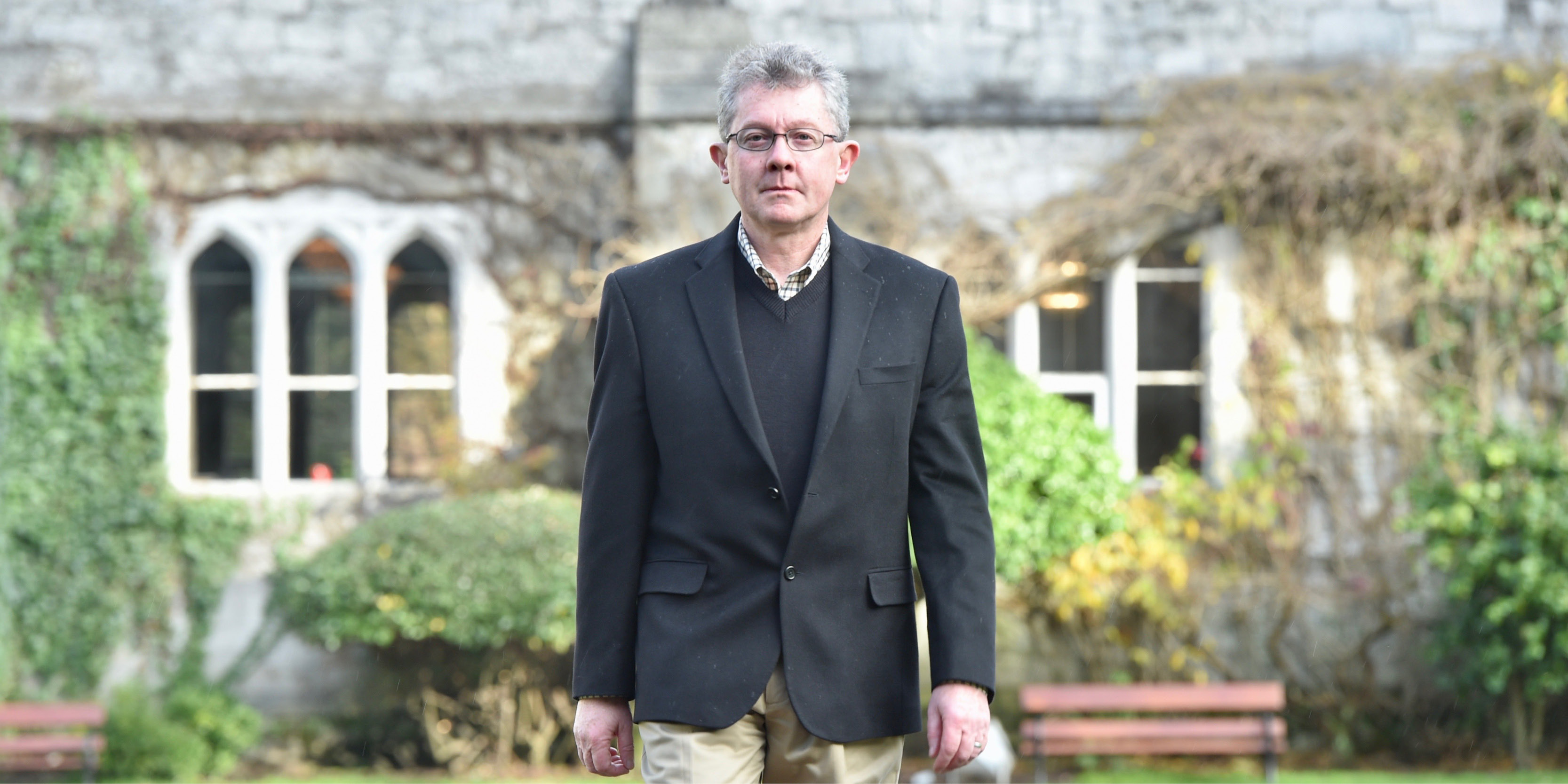 Professor Séamus Davis named first Irish winner of prestigious international physics award 