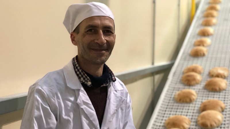 Syrian refugee opens bakery business in Cork