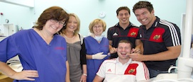 L-R: Dr Christine Mc Creary, Cork University Dental School and Hospital, Ms Nuala Dee, mouth cancer survivor, Dr Eleanor O’Sullivan, Cork University Dental School and Hospital and Chair of Mouth, Head & Neck Cancer Awareness Ireland with rugby players Tom Gleeson, Billy Holland and Donnacha Ryan