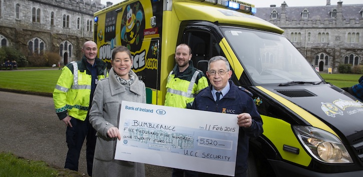 Derry presents €5520 to BUMBLEance