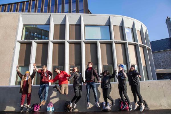 Students outside the Student Hub