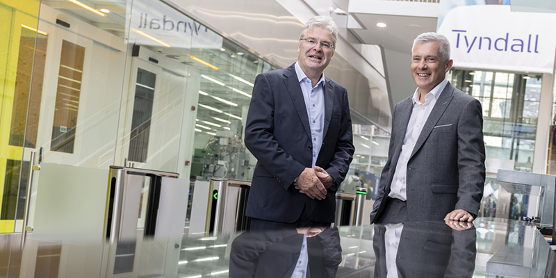 Photo (L-R): Séamus O'Driscoll, Founder & CEO, PulpoSemi and Dr Patrick Morrissey, Director of Innovation and Industry Engagement, Tyndall.
