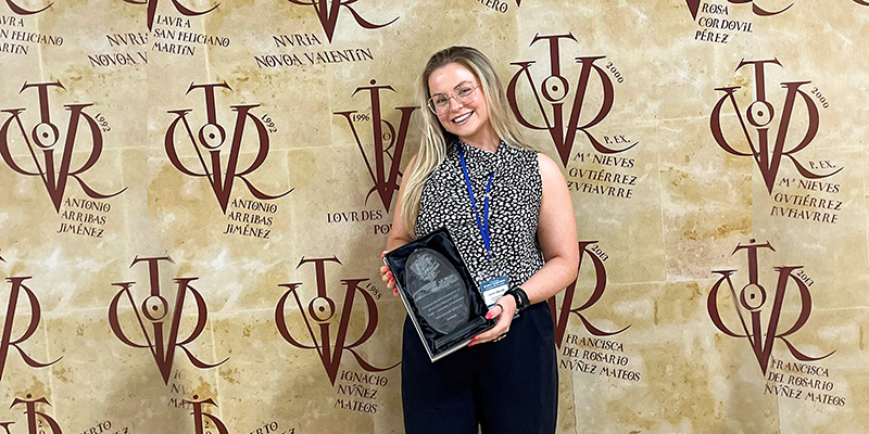 Congratulations Lauren Barrett award winning PhD student