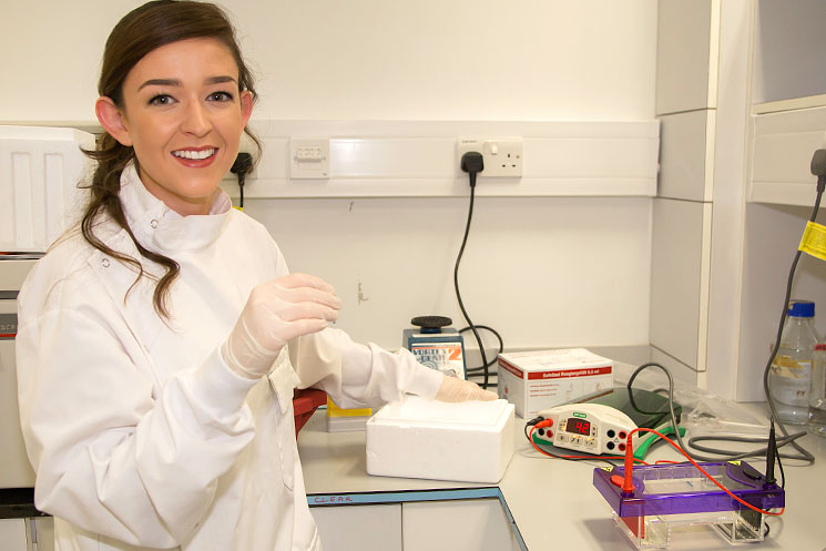 Shona Cronin, 4th year Genetics, UCC, who received a 2016 Biochemical Society Summer Vacation Studentship.