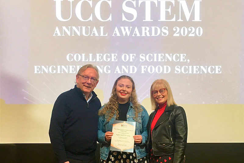 Sophie McCarthy with her parents Gerry and Maria 