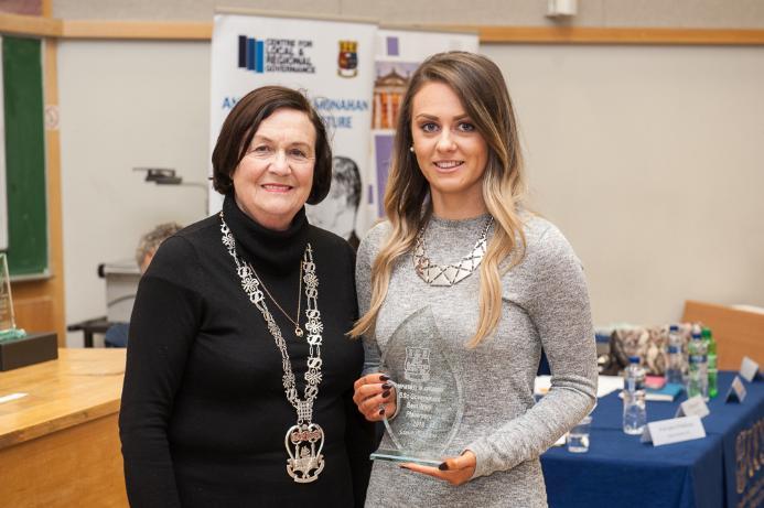 Ms Samantha Lane receives the Best Placement Award 2018