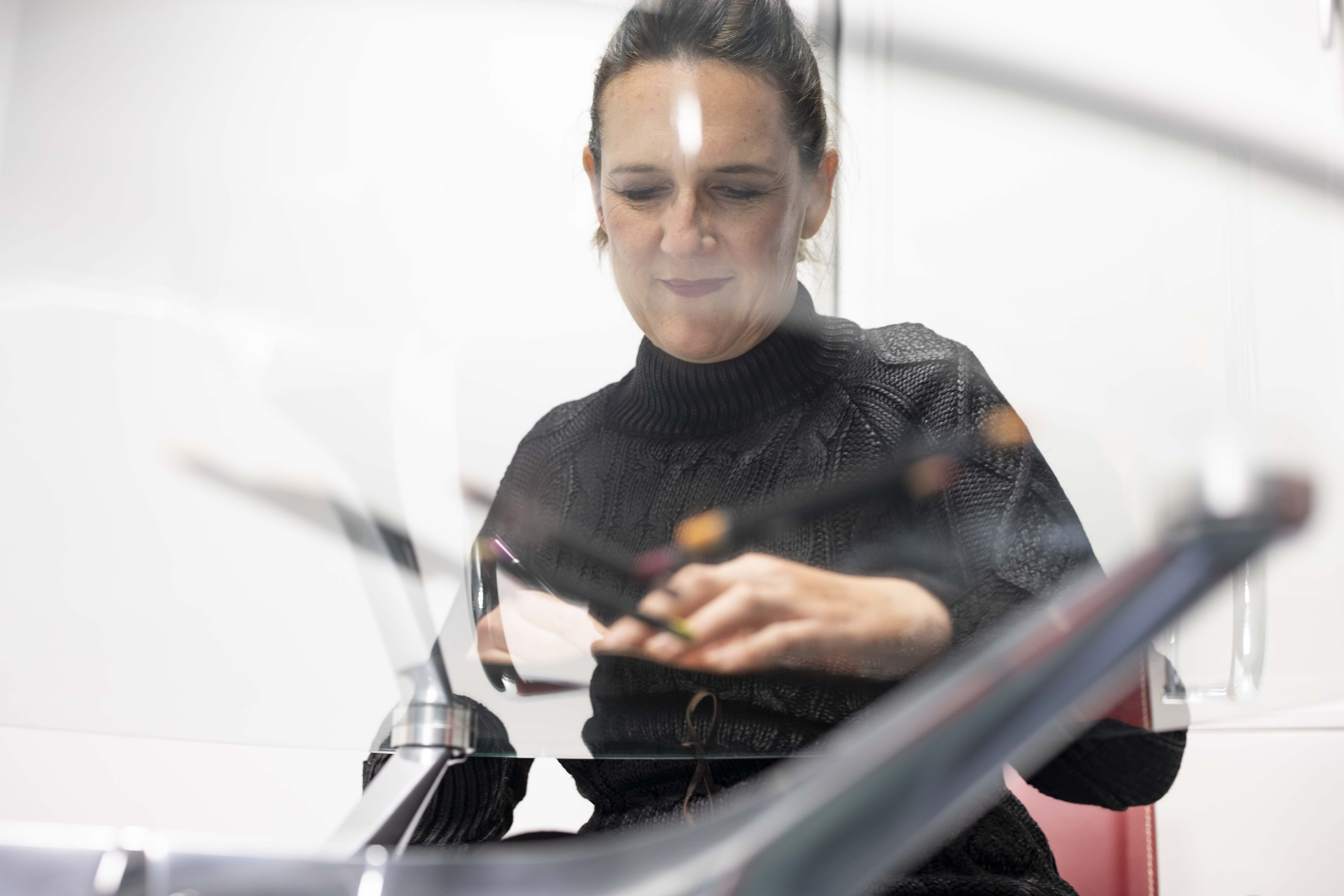 Prof. Leonie Heskin in Lab.