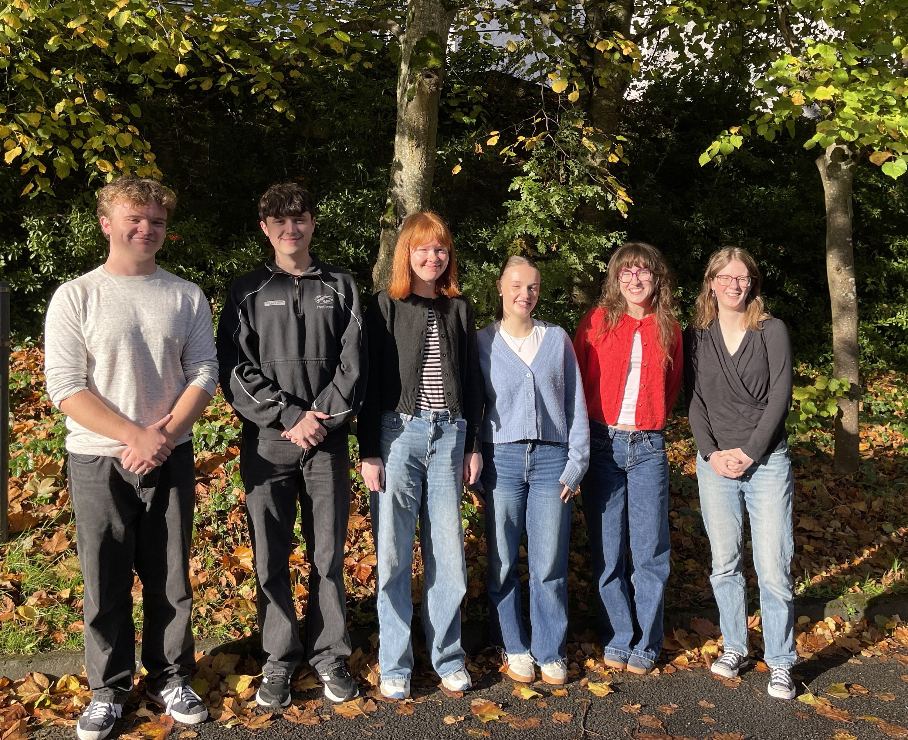 Students Explore Research at the School of Microbiology