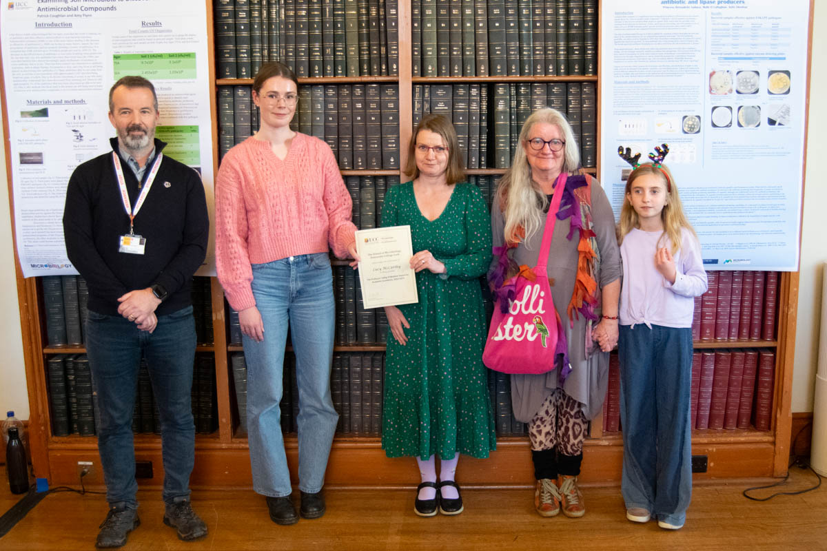 L-R Dr David Clarke, Lucy McCarthy, Dr Monica O’Mullane, Marian and Petra O’Mullane