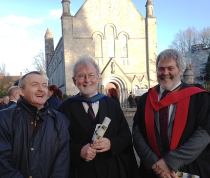 At the recent MA conferring: Seán Ua Súilleabháin, Jimmy Crowley and Pádraig Ó Macháin; Bronnadh na céime MA le déanaí: Seán Ua Súilleabháin, Jimmy Crowley agus Pádraig Ó Macháin.
