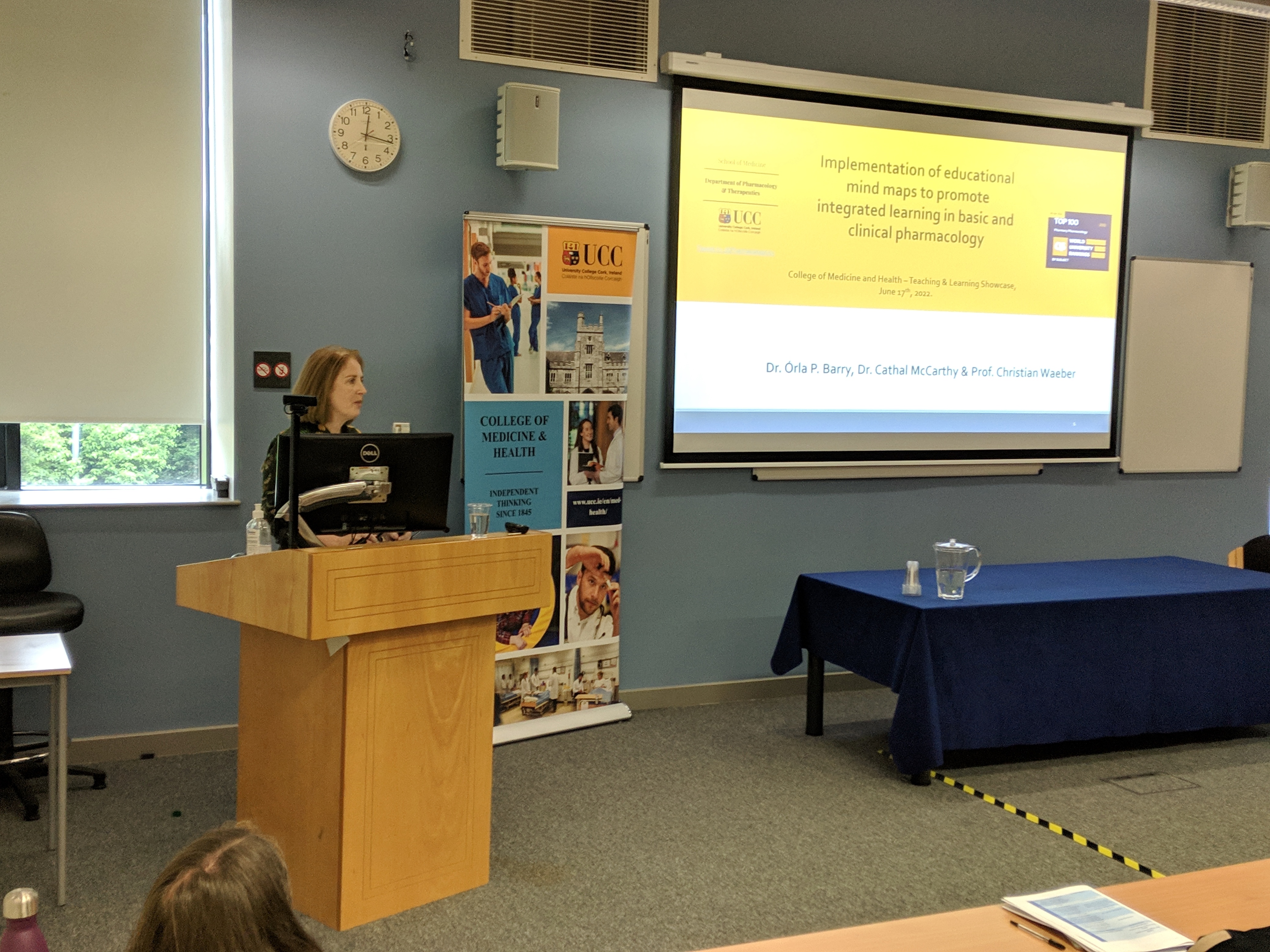Dr Órla Barry presenting at the College of Medicine and Health Learning and Teaching Showcase 
