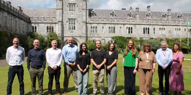 Photo taken during a recent visit to campus. UCC: Anita Maguire, Ger McGlacken, Stuart Collins, Miriam Gómez-Benmansour, Larry Rohde. Pfizer: Liam Greaney, Denis Lynch, Sinclair Sweeney, Alice Townsend, Olga Dennehy. Rinn Pharma & BioPharma: Aisling Arthur