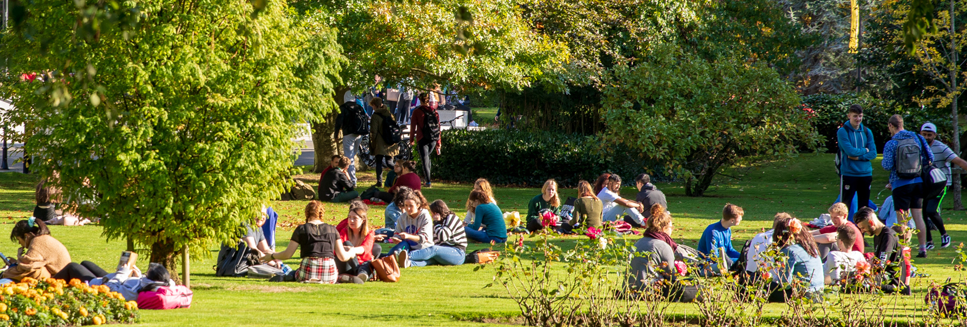 Students on the presidents garden