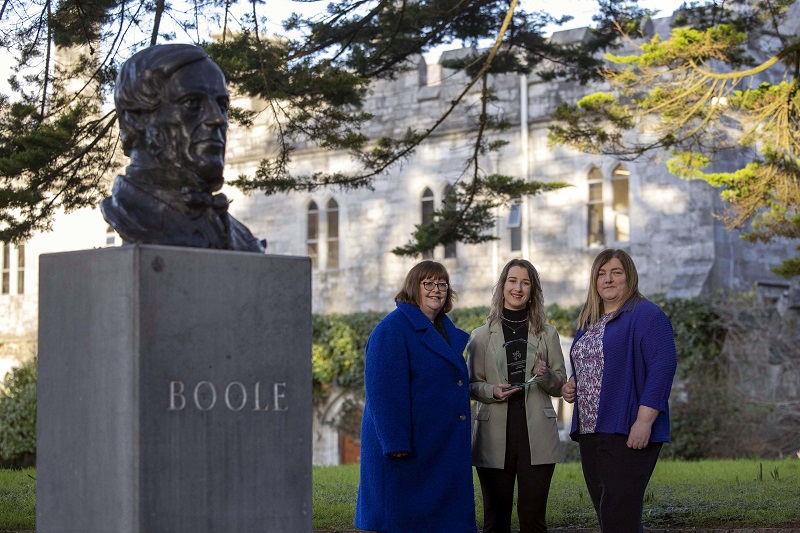 Prof Anita Maguire, Head of School of Chemistry, with prize winner, Tara McInerney, Chemistry student, and Norma Kelly, Senior Process Chemistry Manager, Thermo Fisher