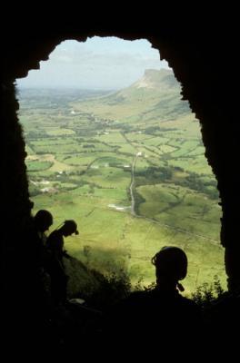 As Old as the Hills: The chronology of caves and their landscapes