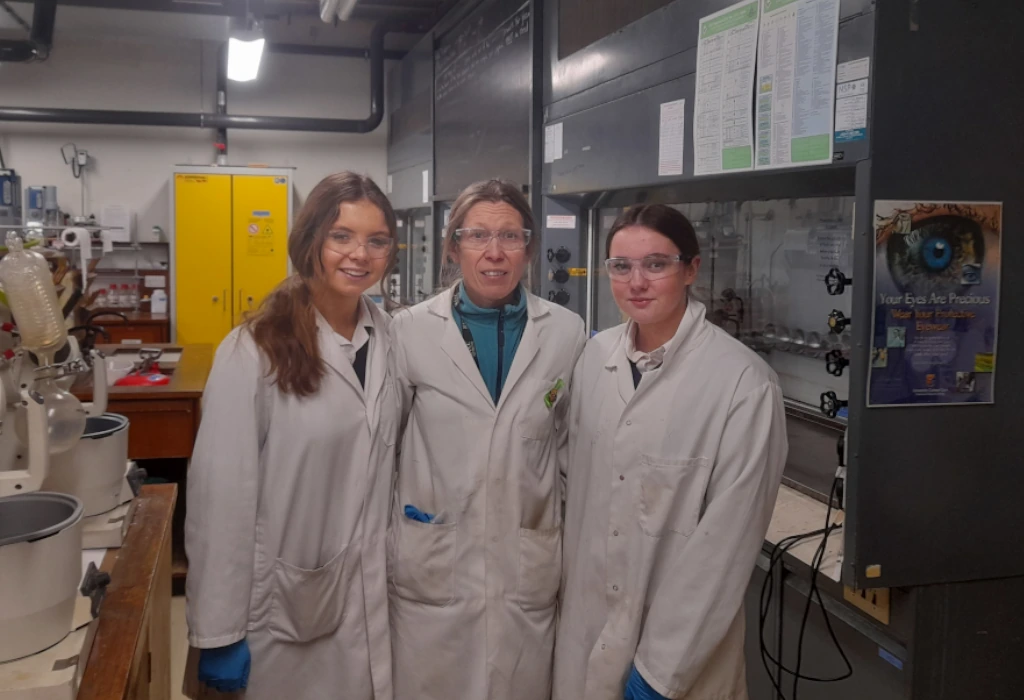 Photo: Dr Anna Hogan with Miriam Finn (L) and Kate McEvoy (R) in the UCC Chemistry Laboratory conducting experiments for their BT Young Science 2024 award-winning project entitled: ‘How Healthy are Air Fryers’