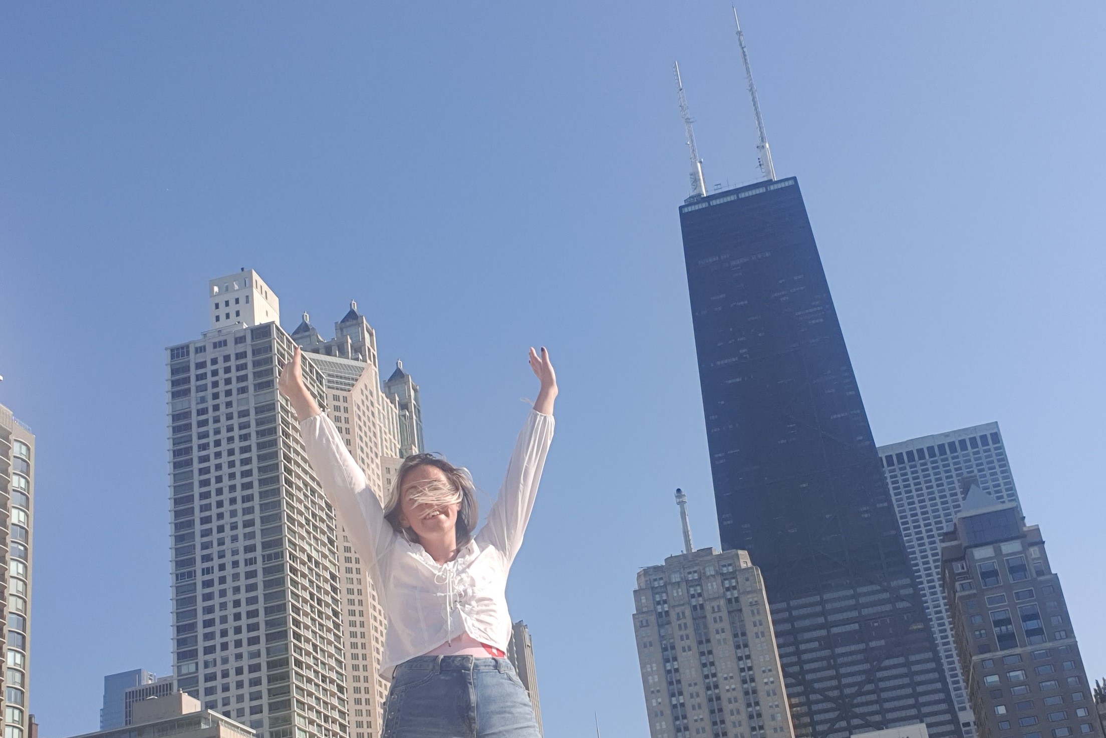 BA International student, Niamh Browne, arrives in the US to begin her study abroad period at Columbia College in Chicago under the MAUI exchange. 