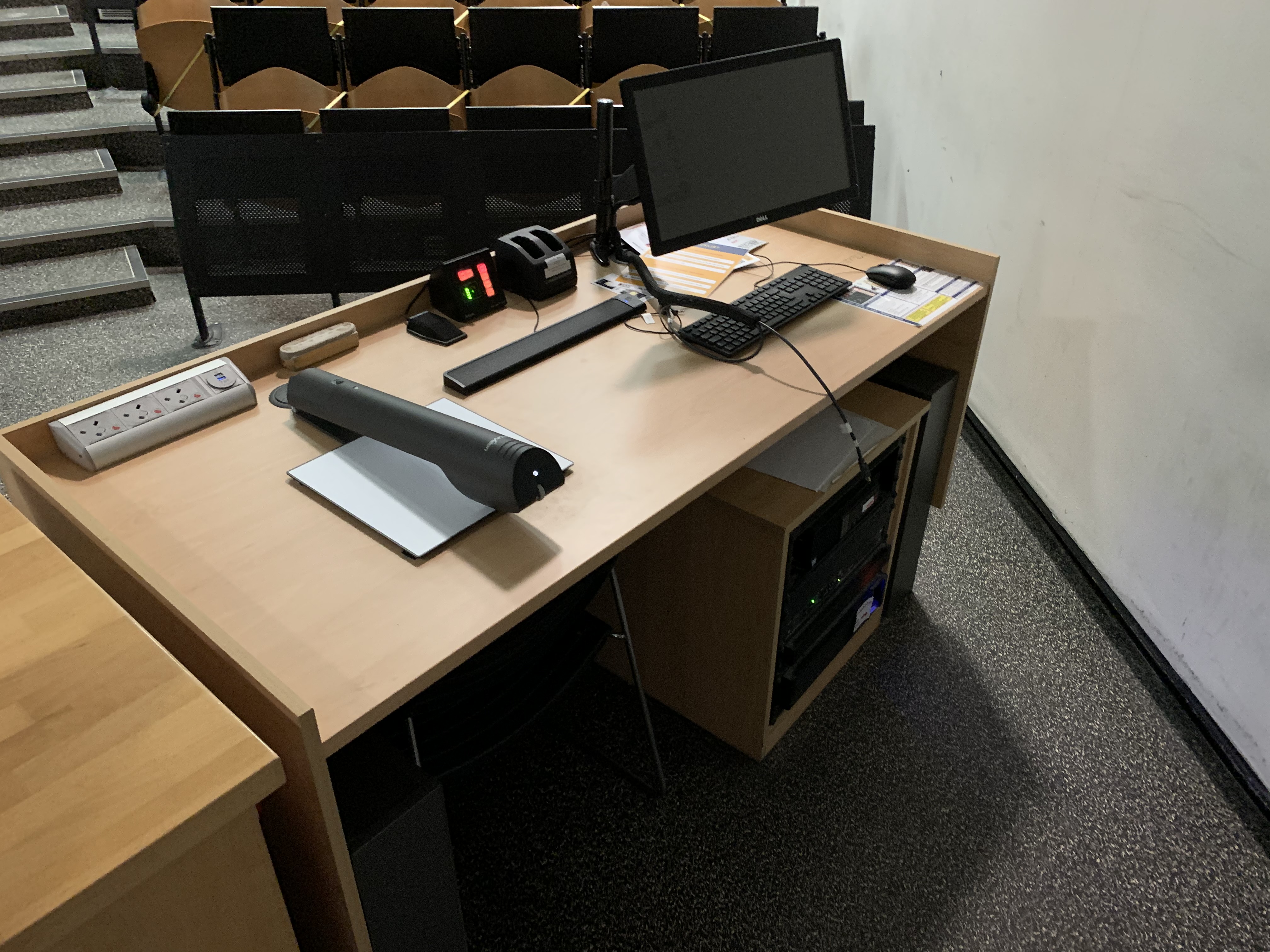 Photo of the desk in Kane G.01