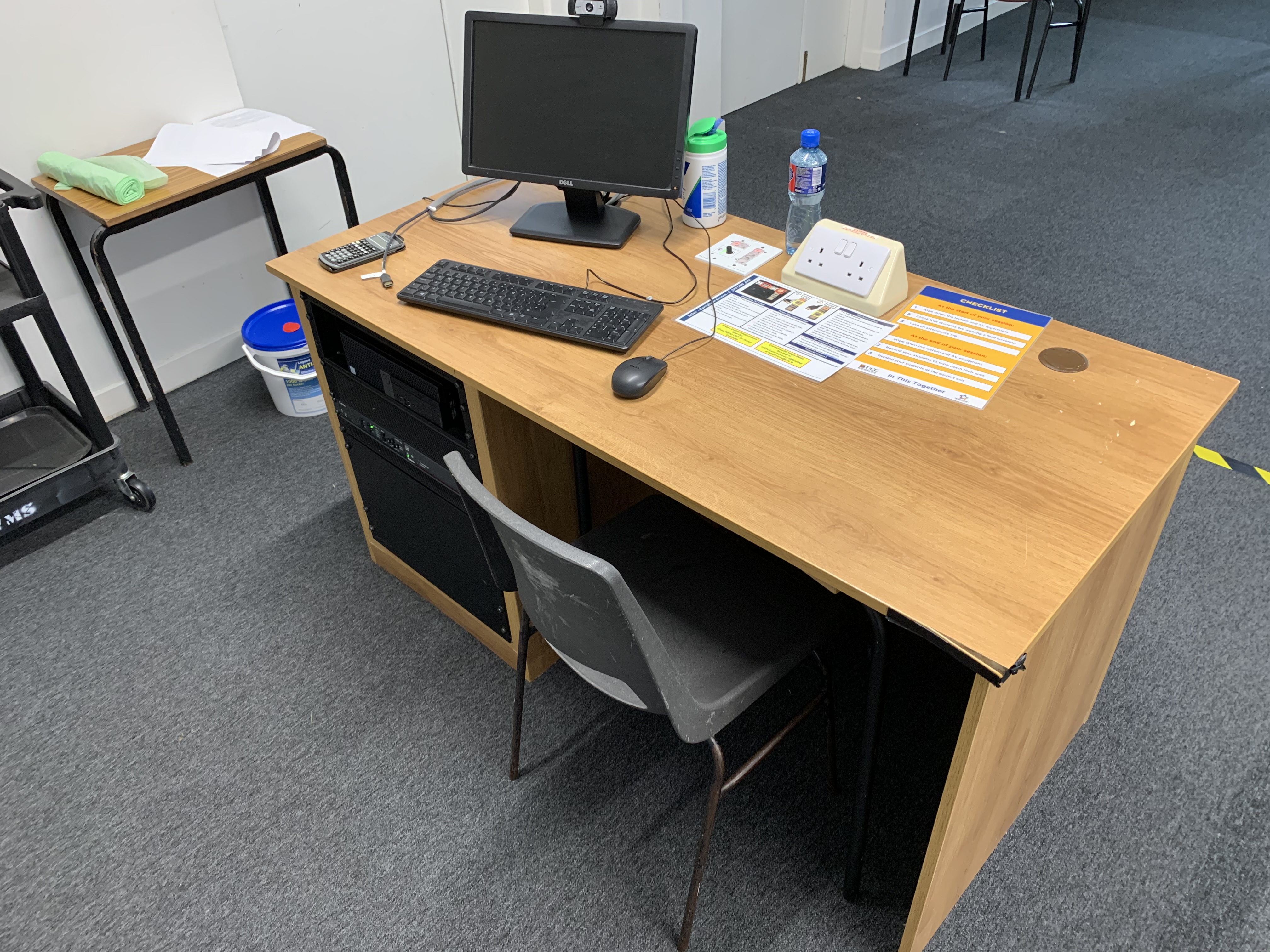 Photo of the desk in Safari Annexe