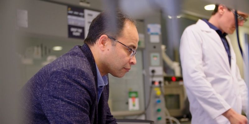 Dr Waleed Faisal, CEO ArrayPatch.