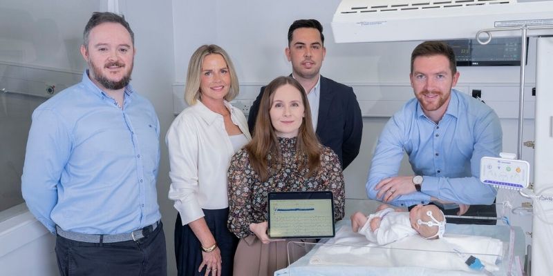 Photo (L-R): Colm Murphy, CTO, NeuroBell; Olive O'Driscoll, Chairperson, NeuroBell; Dr Alison O'Shea, CSO, NeuroBell; Dara O'Shea, Senior Investment Associate, Elkstone; and Dr Mark O'Sullivan, CEO, NeuroBell
