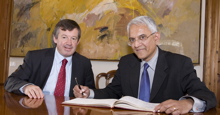 Ambassador of India to Ireland visits UCC